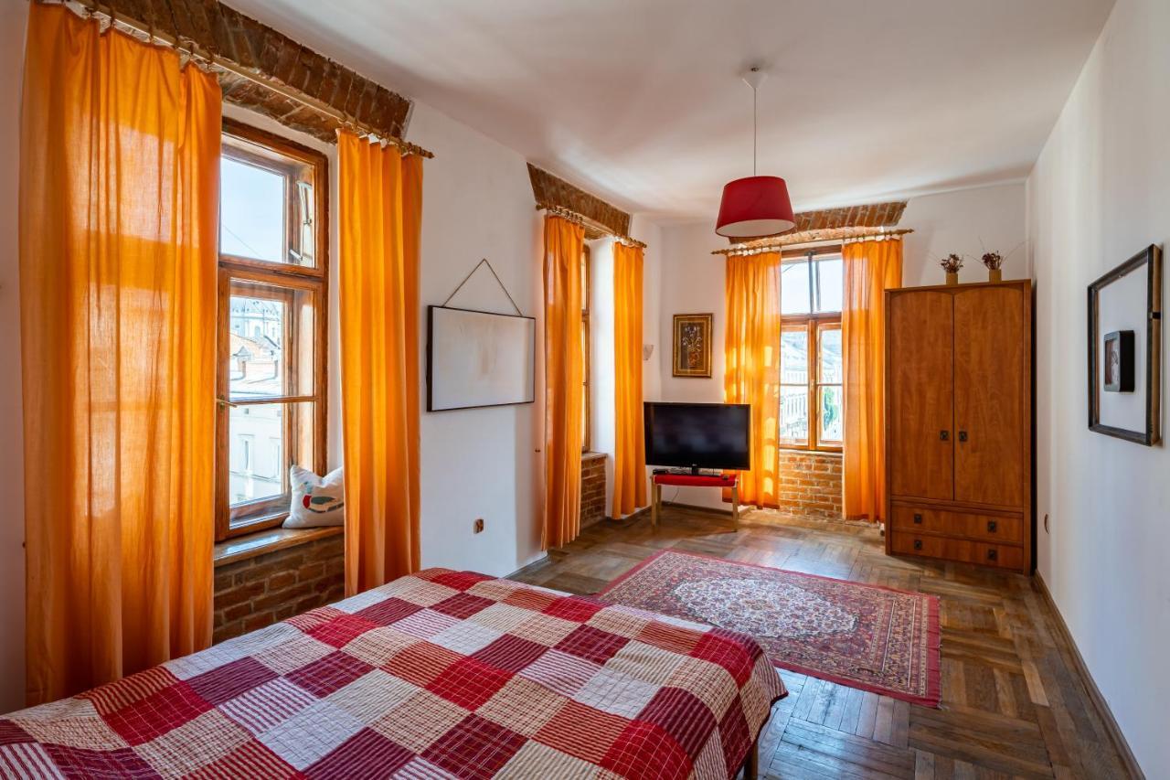 Historical Center Of Lviv Apartment Екстериор снимка